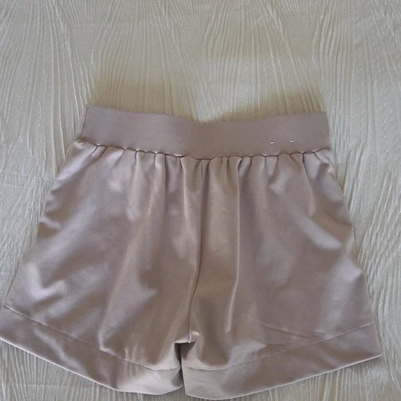 Rachel Zoe Pull On Shorrs With Pockets Like NEW - Picture 4 of 4